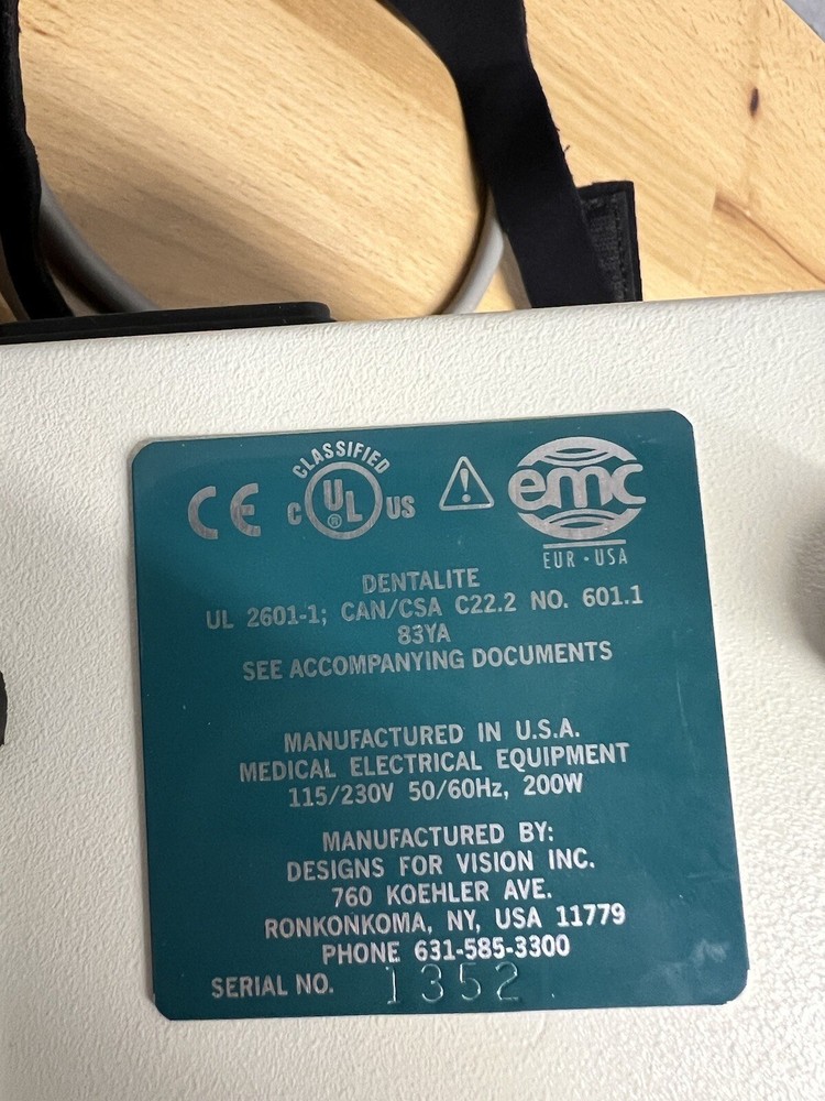 DentaLite Fiber-Optic Dental Light Source