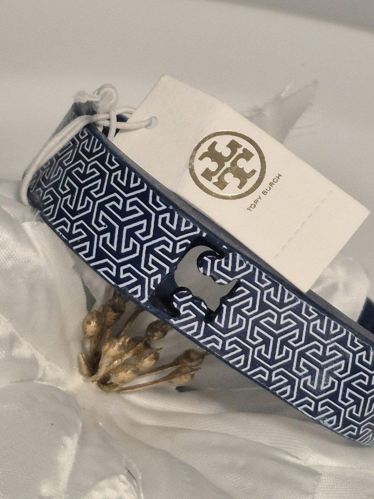 Tory Burch NWT! Silicone Wrap Fitbit Bracelet Blue