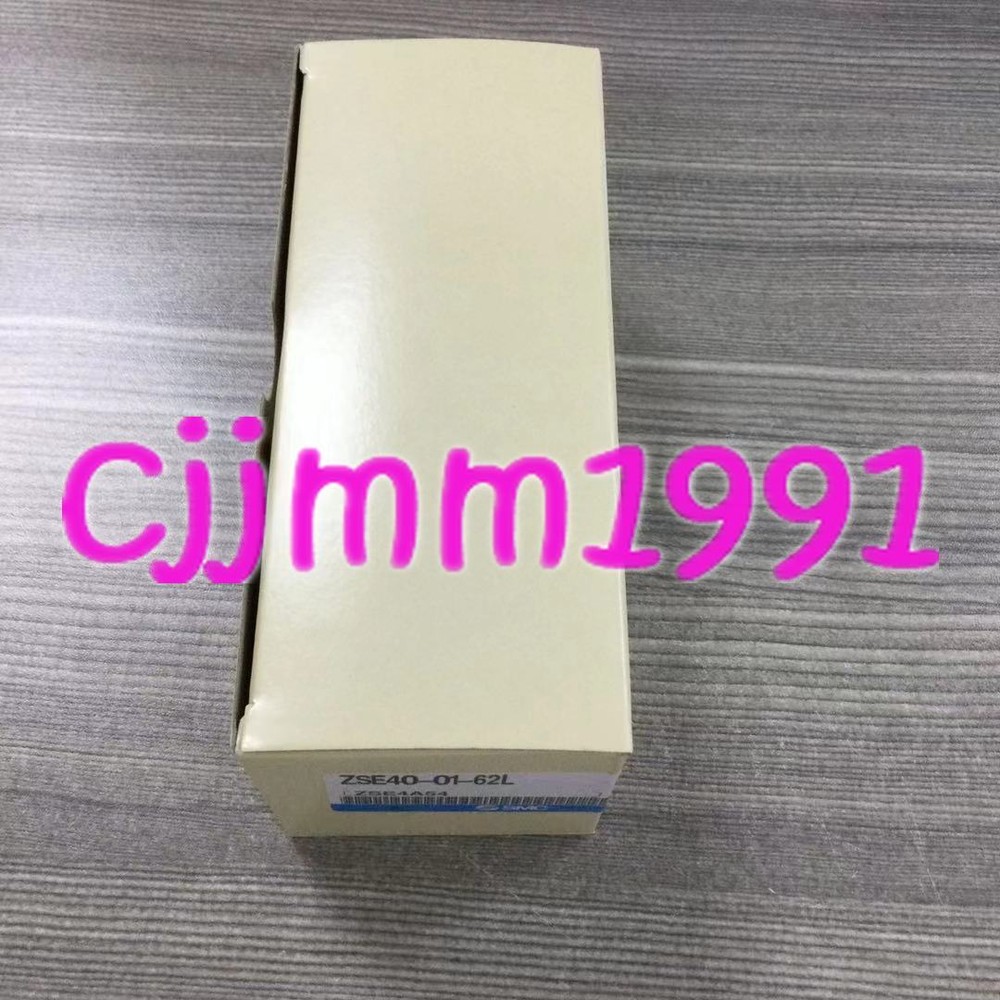 1PCS ZSE40-01-62L Pressure Switch