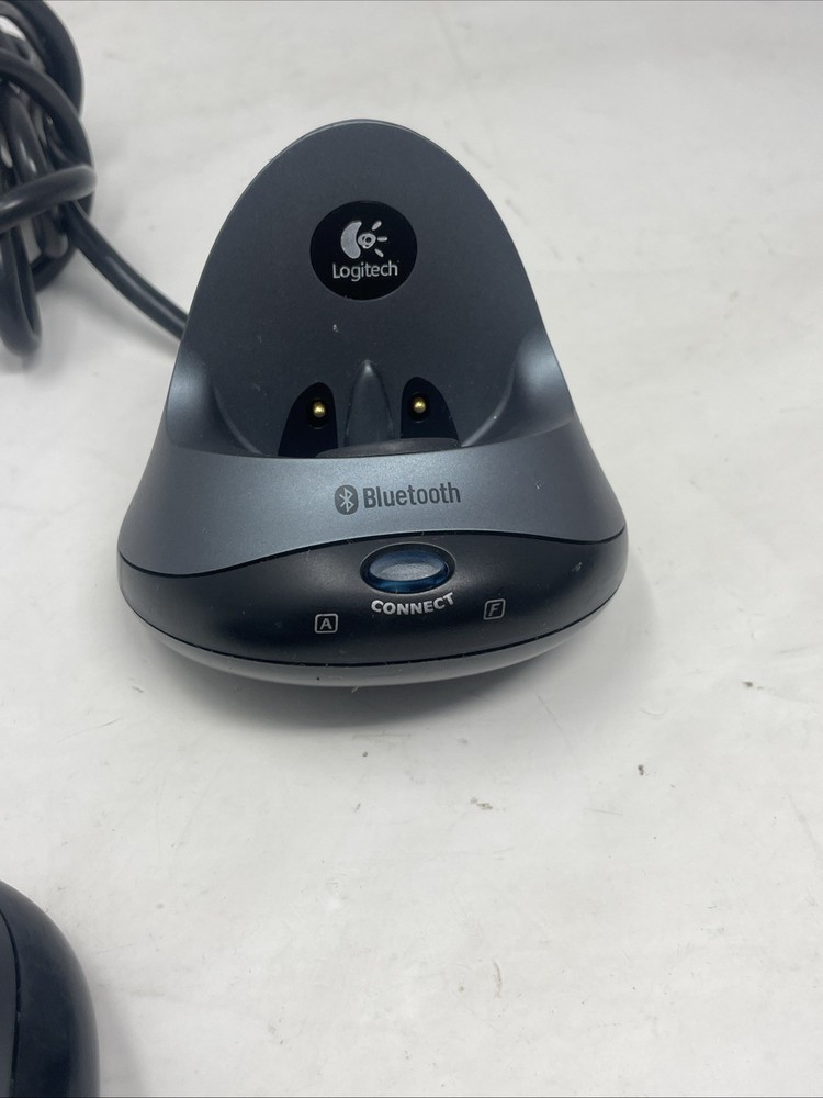Logitech C-BM16A Hub/Dock/Cradle Bluetooth Wireless Mouse M-RAB81 Need Batteries