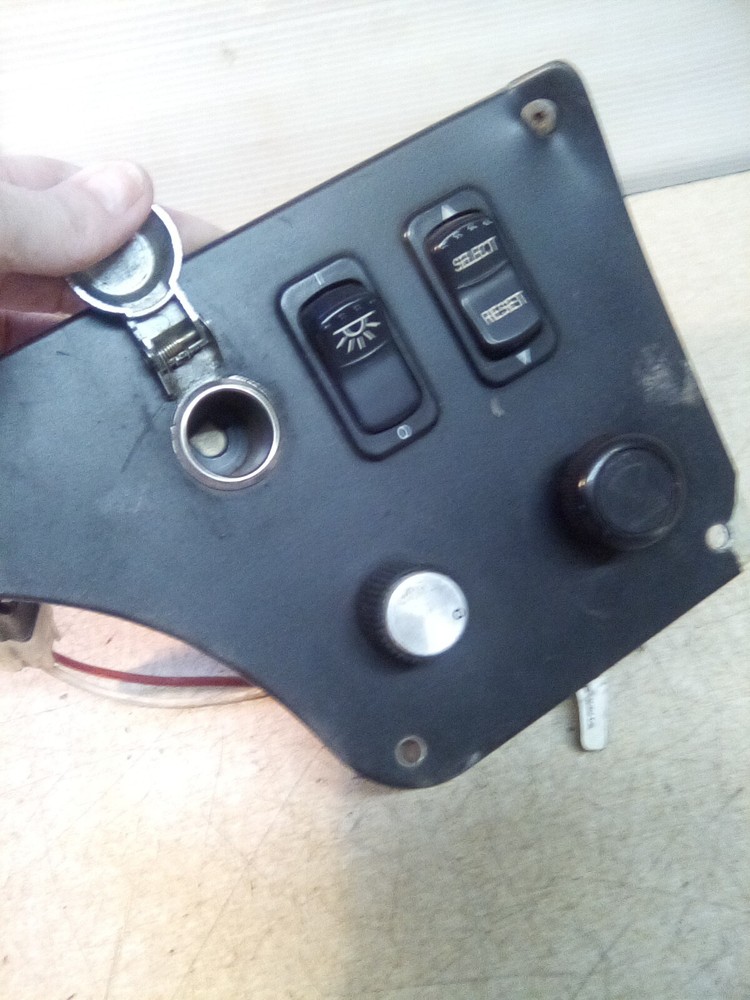 2006 Peterbilt 378 Dash Switch Panel 17-075M002-001