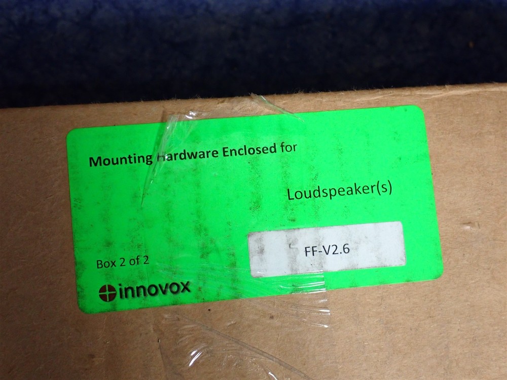 Innovox FF-V2.6 Vertical Line Array Speaker PAIR with Mounting Hardware Kit (Q5)