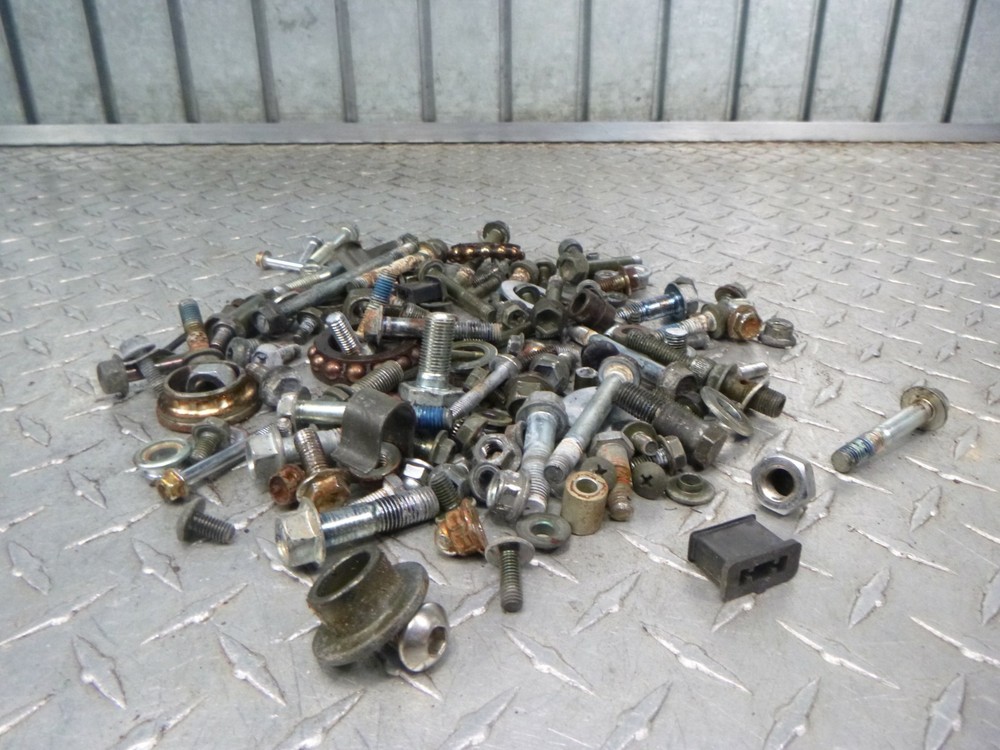 01 Suzuki GZ250 Marauder Misc Hardware Bolt Kit Set