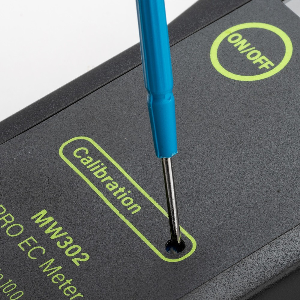 Milwaukee MW302 PRO High Range Conductivity Meter for Hydroponics