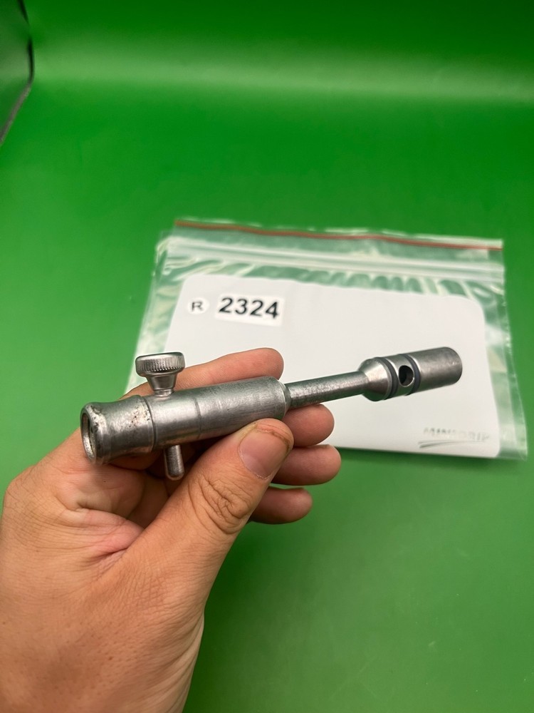 Autococker Bolt