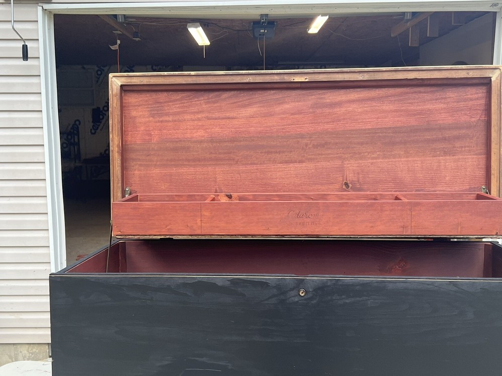 Franklin Shockey Cedar chest