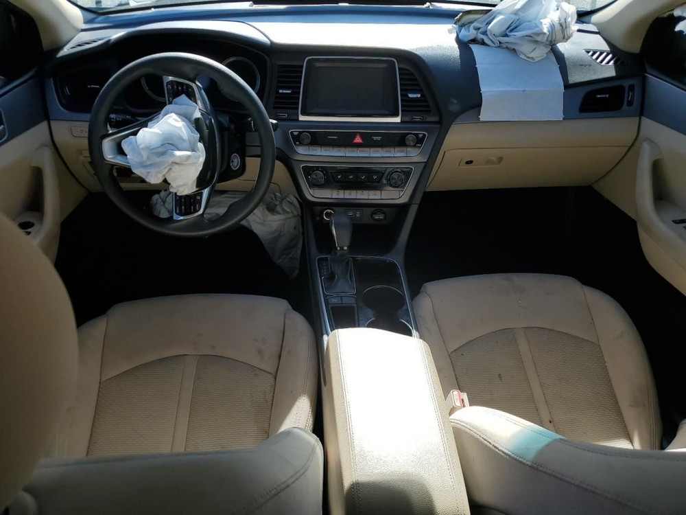 SONATA 2018 Glove Box 4995957