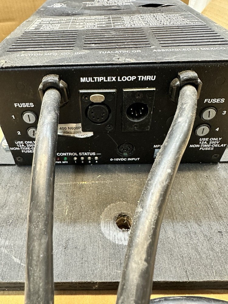 Leviton NSI DDS-6000+ Portable Dimmer Pack