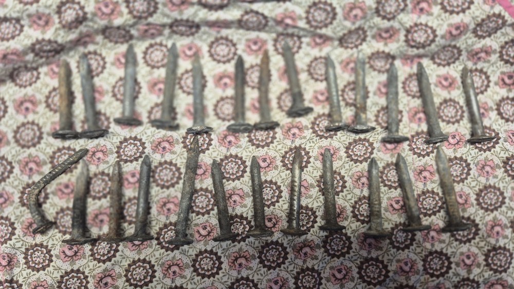 29 Antique Nails