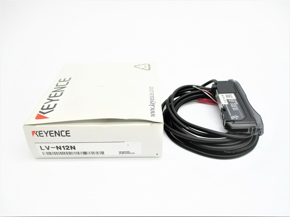 KEYENCE LV-N12N Laser Sensor New