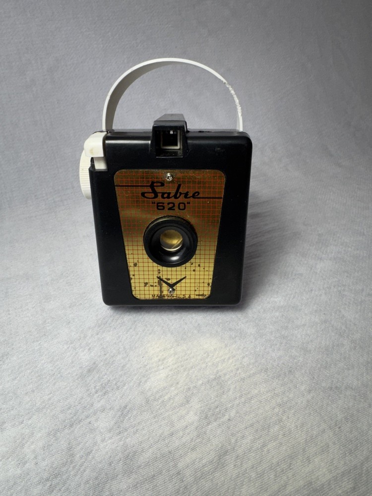 Vintage Sabre 620 Medium Format 620 Film Camera untested