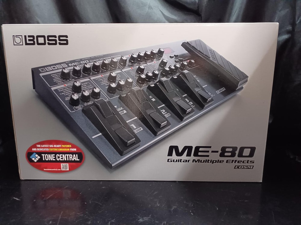 BOSS ME‑80 Guitar Multi‑Effects Processor w/ Power Cable & Case – Tested