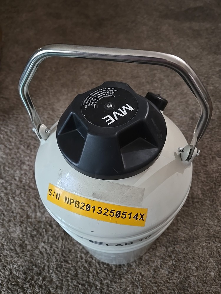 Chart MVE Lab 10 liquid nitrogen container