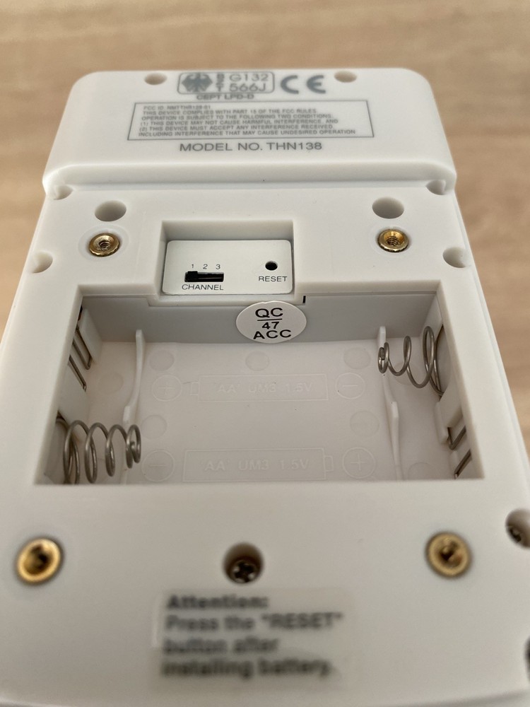 *NEW* Oregon Scientific THN138 Wireless Remote Temperature Sensor