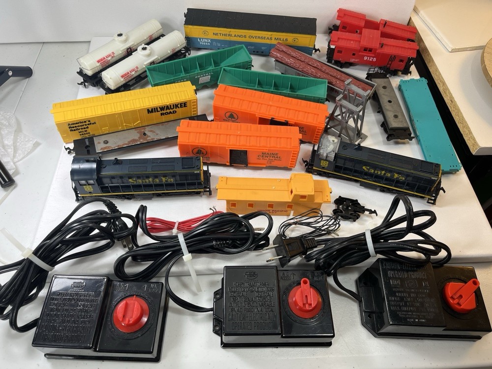 Trains Model HO’s & 3 Hobby Transformers Mixed Lot Toy Train Set Duplicates Read