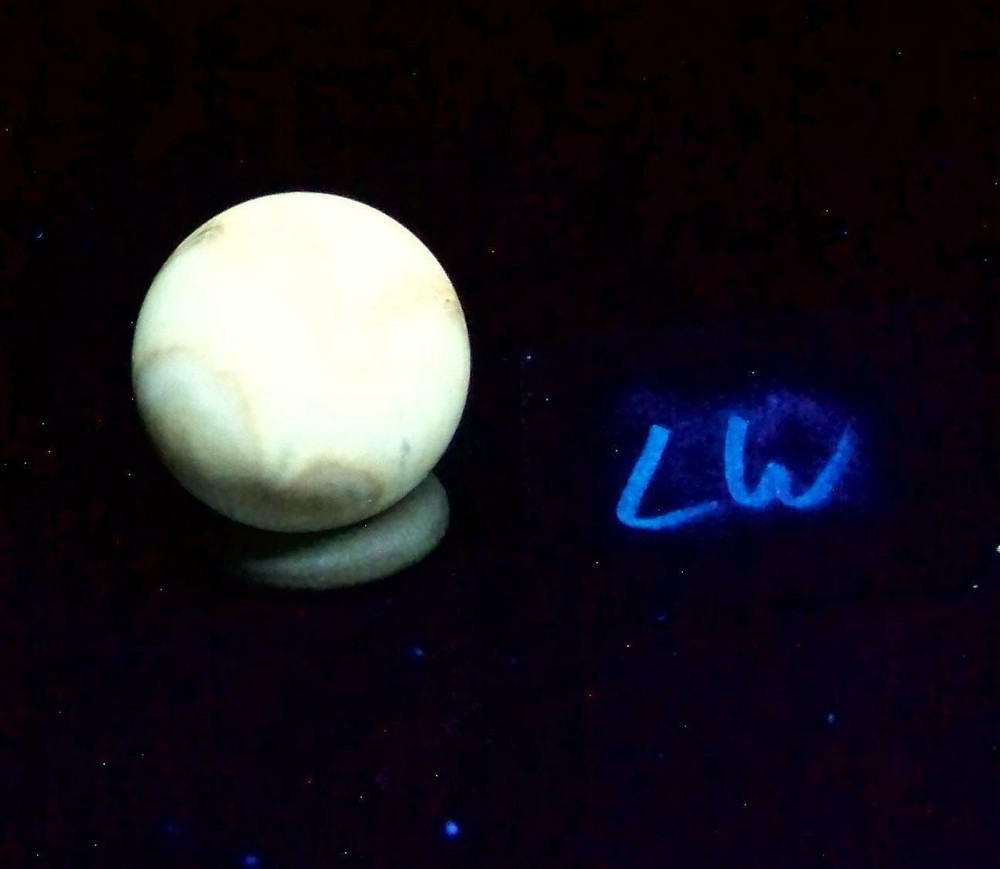 Fluorescent Onyx 25mm Sphere for Collection 4887