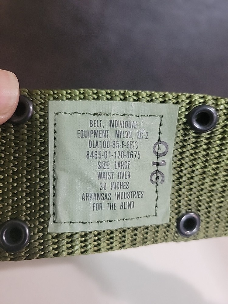 MILITARY GREEN US COMBAT ADJUSTABLE BELT - SIZE LARGE