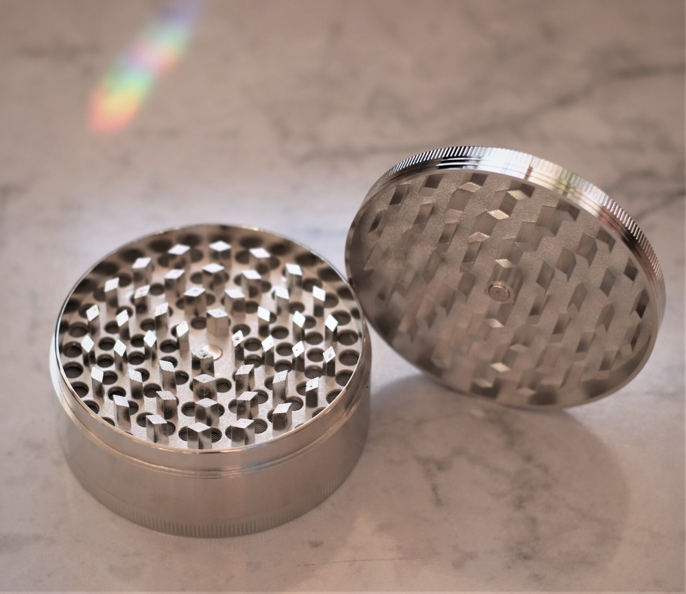 Professional Grade 3" Herb Grinder-3 pc- magnetic lid- fine screen- sharp teeth