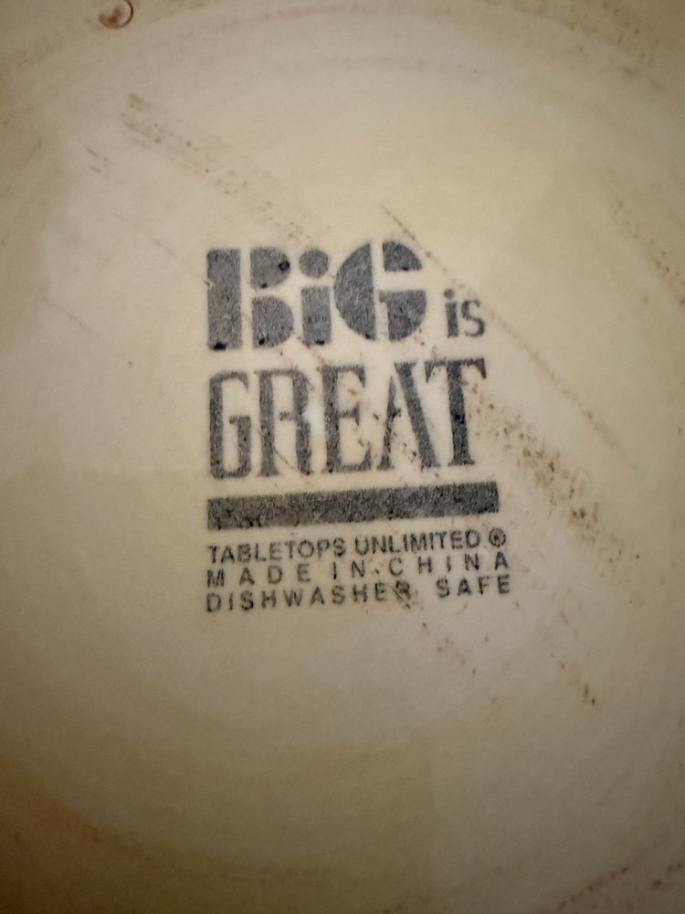 Tabletops Lifestyles “Big Is Great” Yellow Dinner Plate EUC
