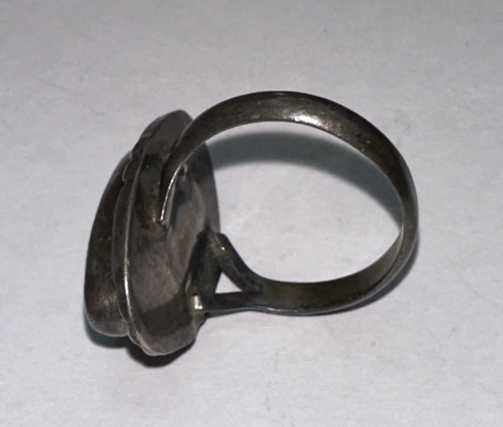 Vintage 925 Sterling Silver Native American Turquoise Ring