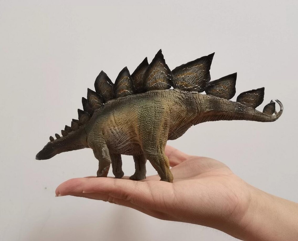 Stegosaurus Dinosaur Statue PVC Model Display Animal Model