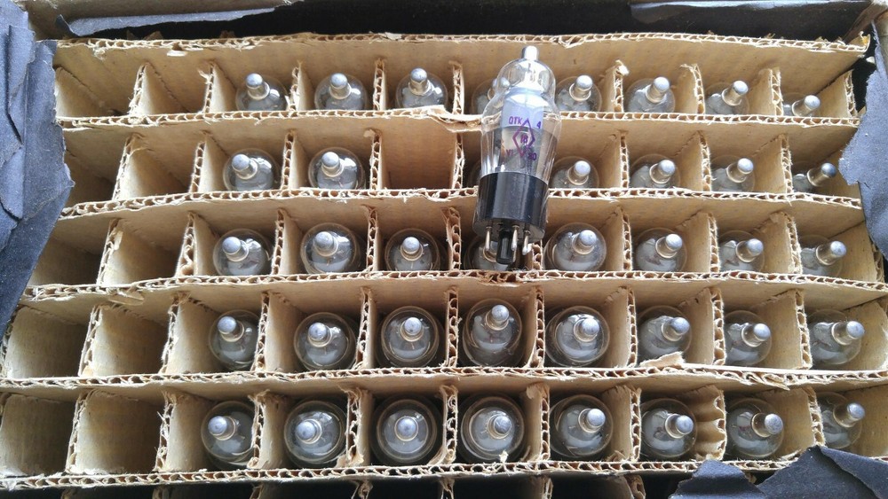 2C2S / 2Ц2С = 2X2 = 879 soviet Tube Anode Rectifier X-Ray