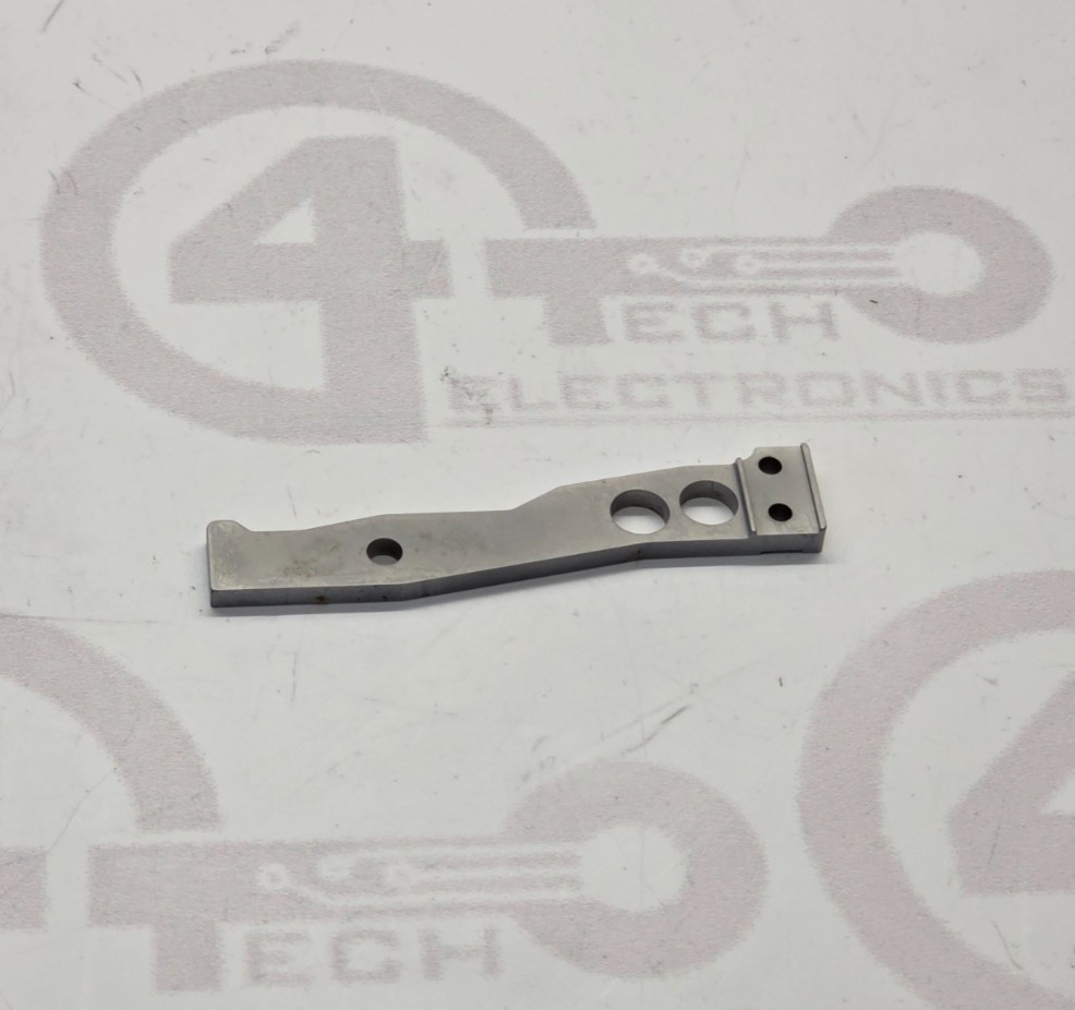 Universal Instruments Arm Kickout 5MM RH 44241920