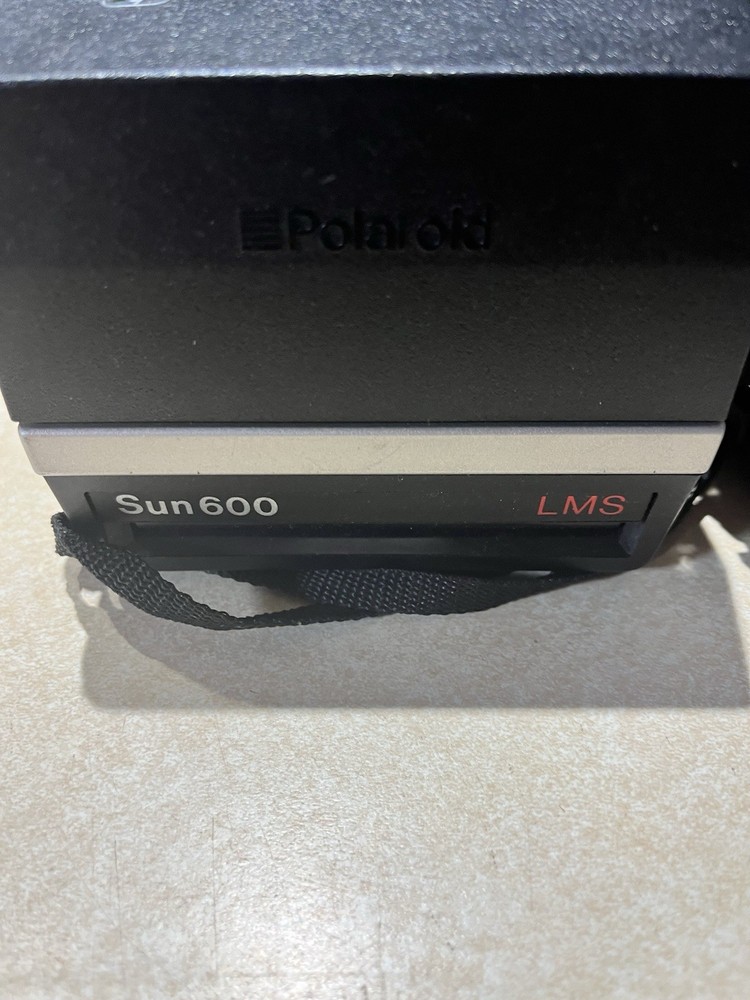 Polaroid Sun 600 LMS & Polaroid One Step Flash Untested