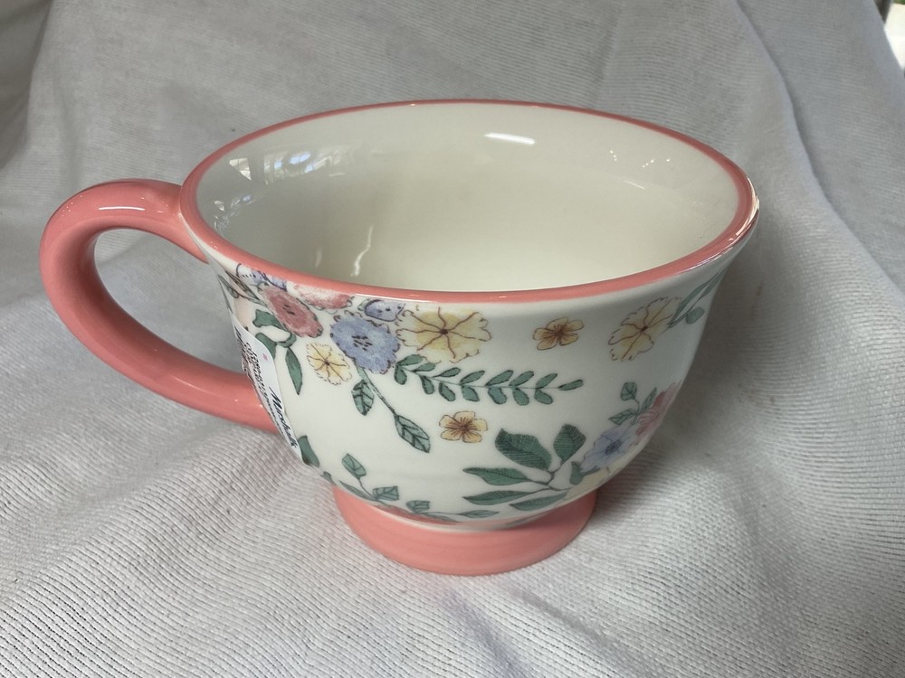 POTTERS STUDIO COFFEE TEA CUP FLOWERS CORAL HANDLE NWT