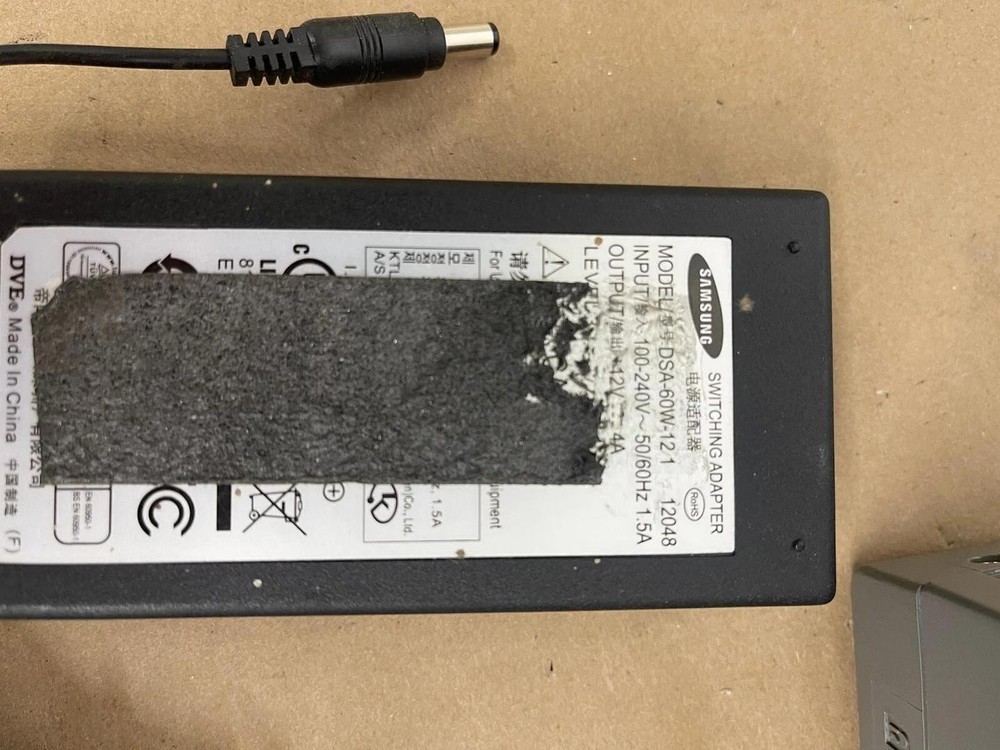 SAMSUNG UF-80ST Digital Presenter W/ Power Adapter - TESTED