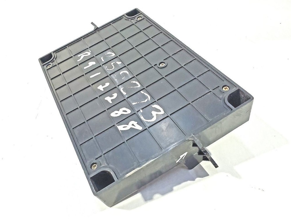 1992 1996 Mitsubishi 3000GT OEM AC Control Panel 1 Broken Tab MB897174