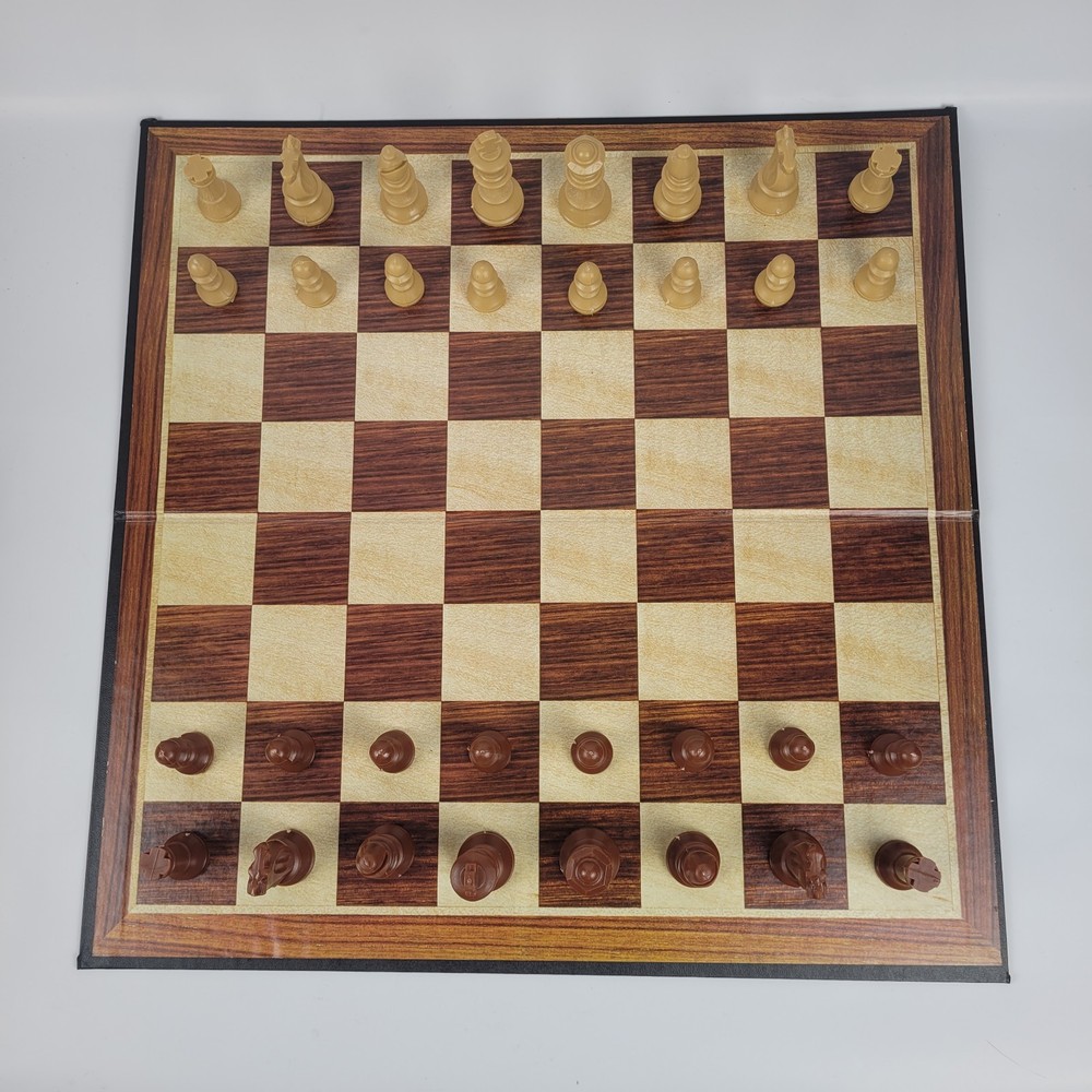 1980's Pressman CHESS Set Board Game #3024, VG