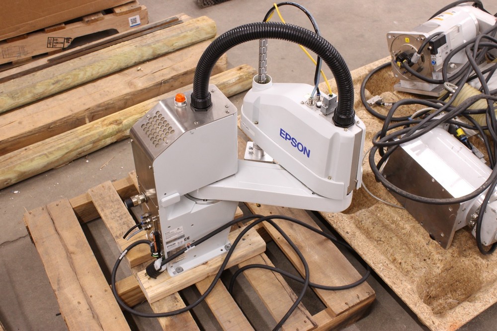 Epson T6-602S 4-axis SCARA Robot w/ Integrated Controller