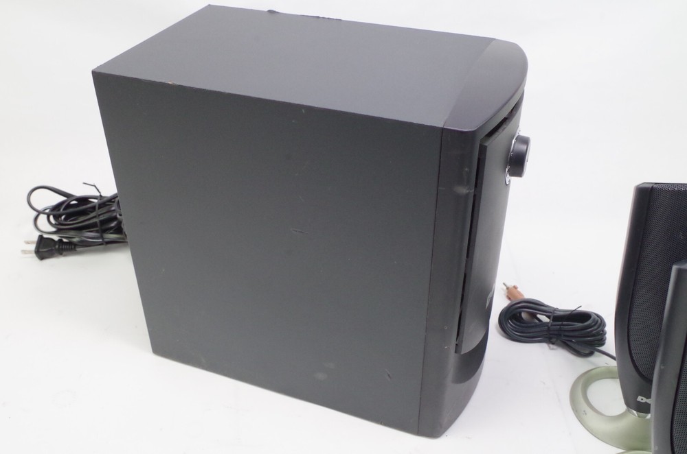 Dell MMS 5650 Computer Desktop Speakers Read Description Working Minor Issue