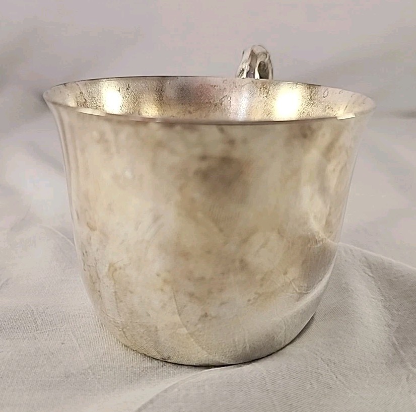 One Sheridan Taunton Silversmiths Ep Brass Cup