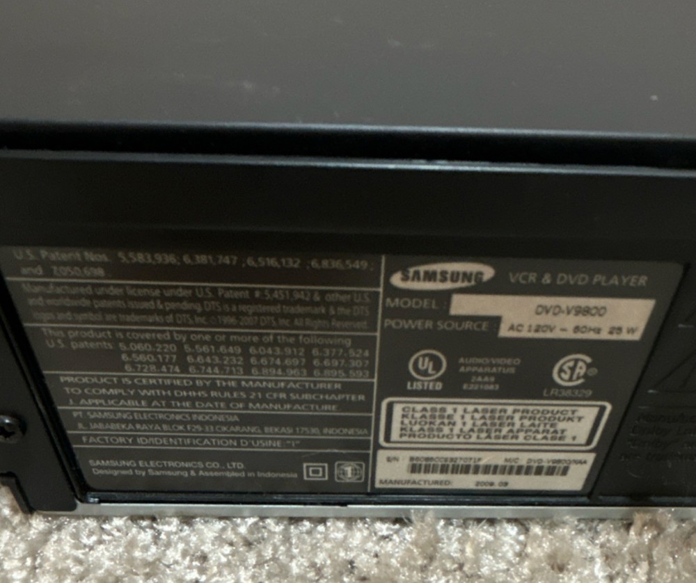 Samsung DVD-V9800 DVD VHS Player HDMI Dolby Digital DivX Combo