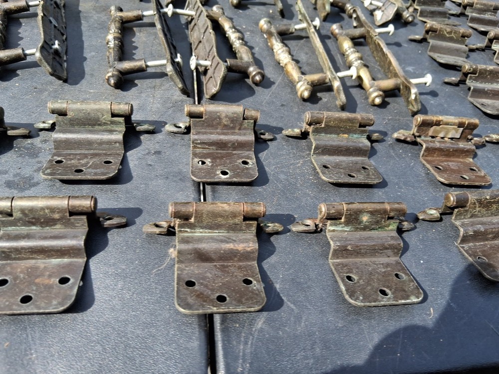 Lot Of Vintage Amerock Drawer Pulls Hinges