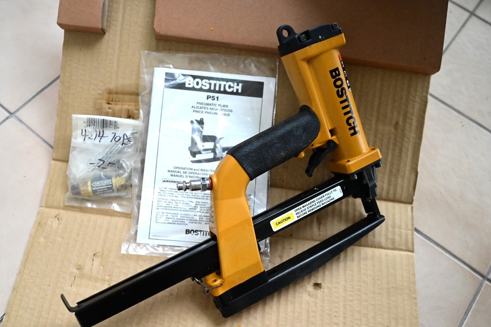 Bostitch Pneumatic Plier Stapler