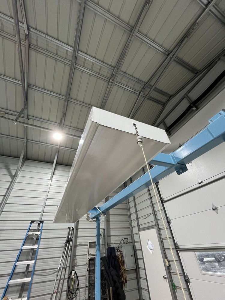 Blue Metal Assembly Workstation with Worktop and Overhead Light