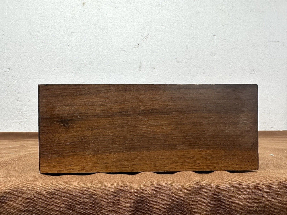 White Vintage Instruments Equalizer Model 4002 (2 counts)