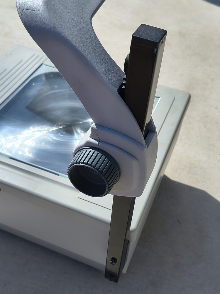 3M 1700 Series overhead projector