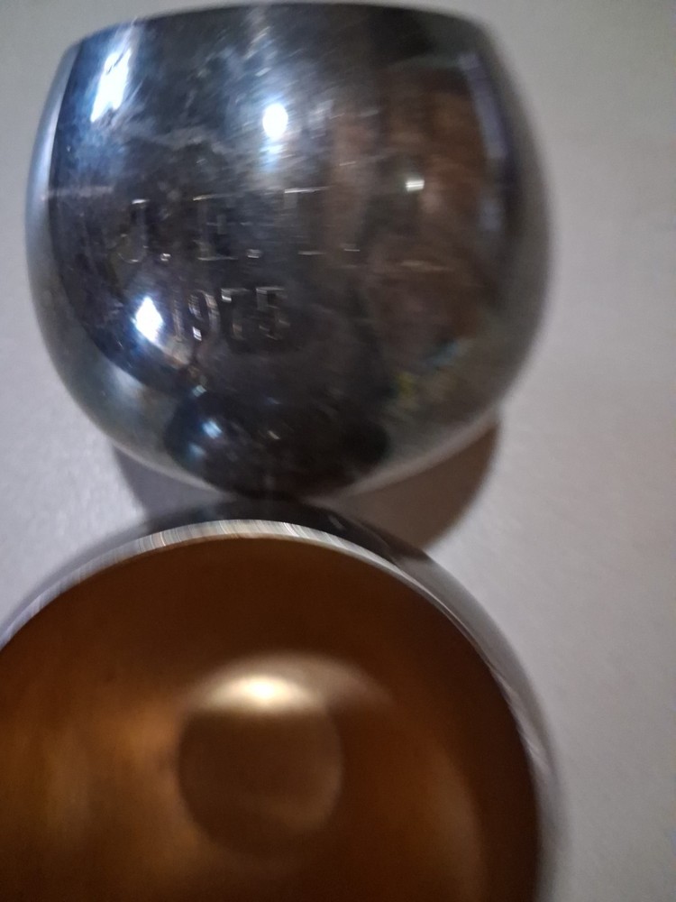 2 Pre-owned Sheridan silver plate punch bowl cups