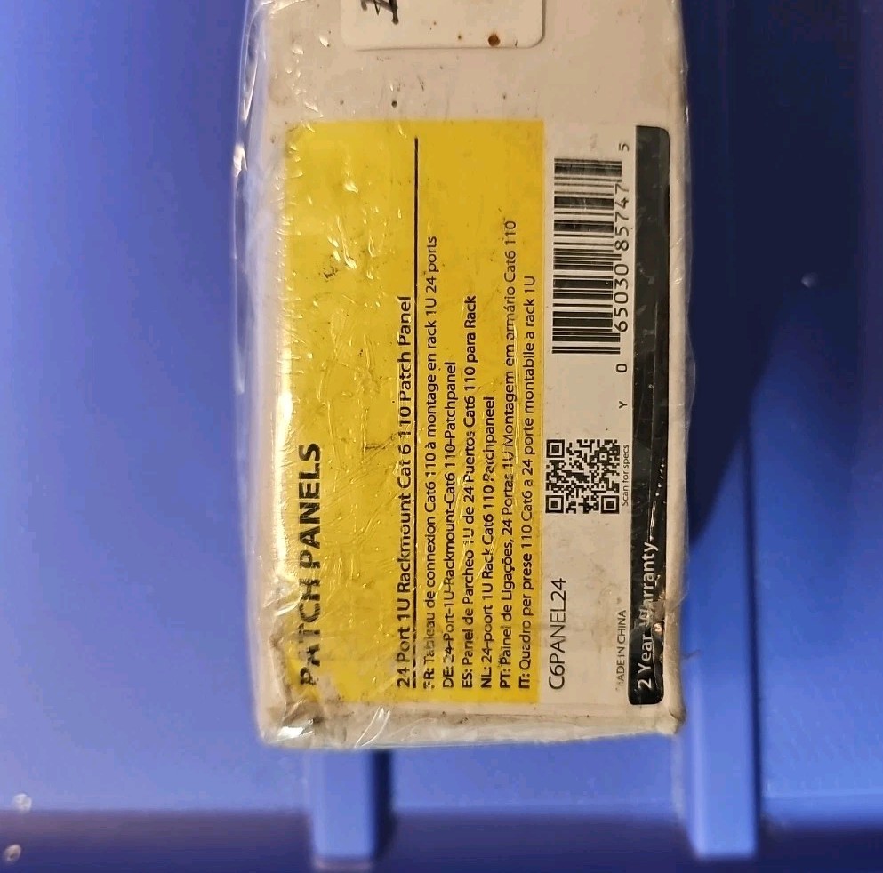 StarTech.com C6PANEL24 24 Port 1U Rackmount Cat 6 110 Patch Panel