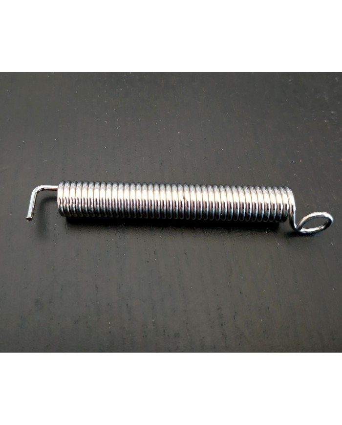 1 medium spring for Stratocaster style tremolo