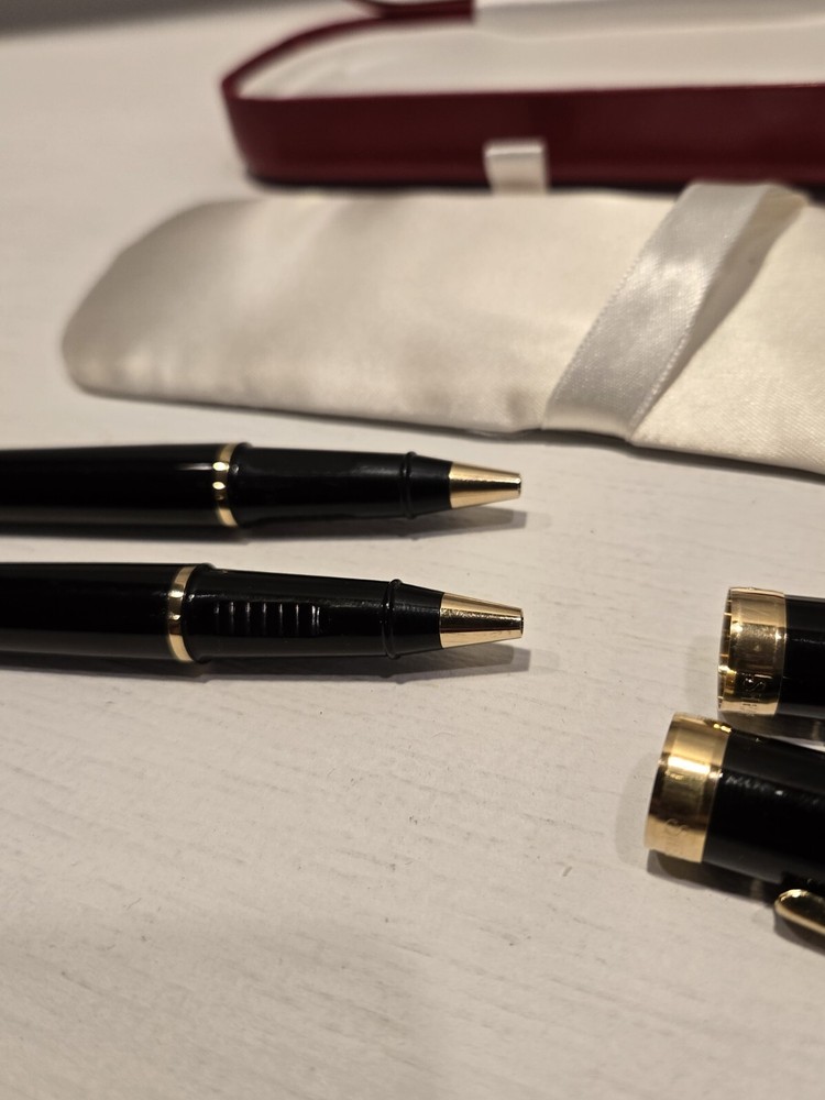 Sheaffer Black Lacquer & Gold Ball Point Pens /Empty/ With Case