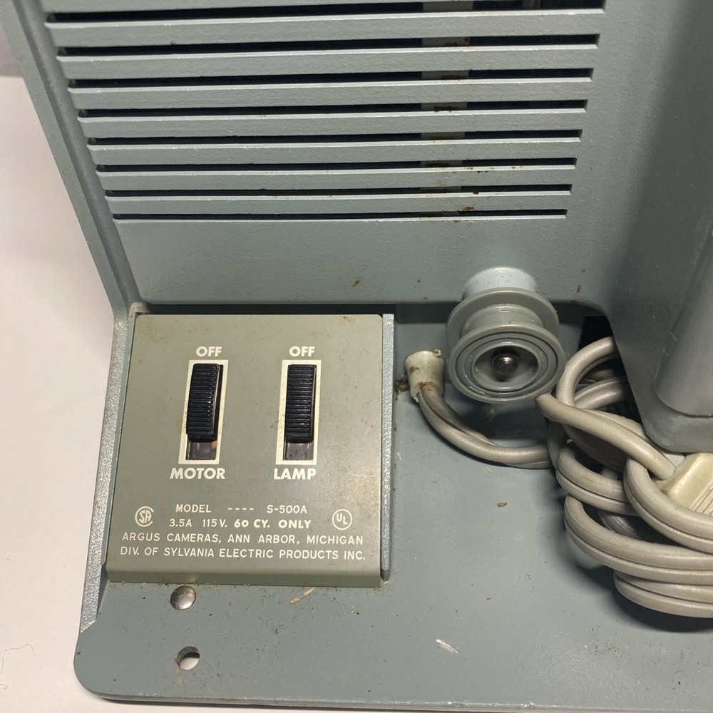 Argus Showmaster 500-A 8MM Projector