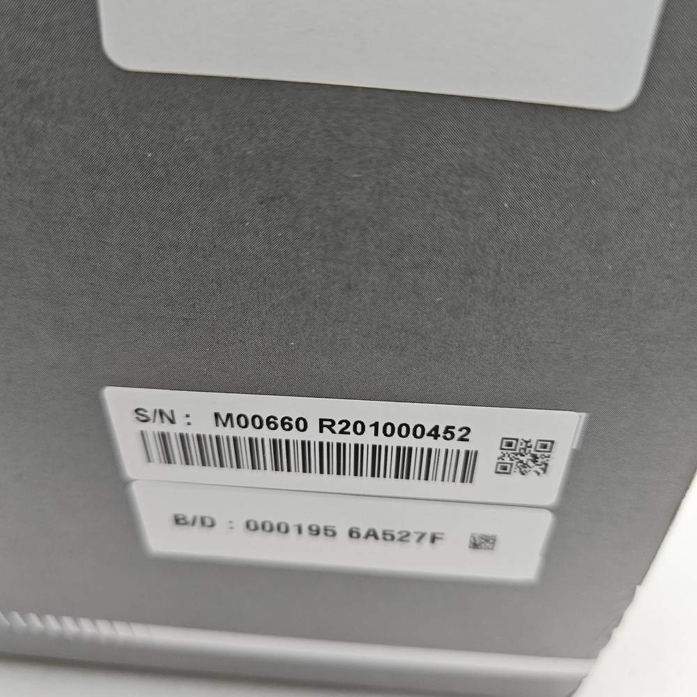 Sena R1 EVO Smart Communications Cycling Helmet - White Medium