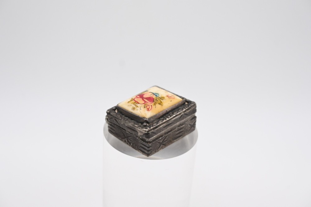 Antique Hallmarked Foreign Silver Painted Patterned Trinket Pill Box Mini Small