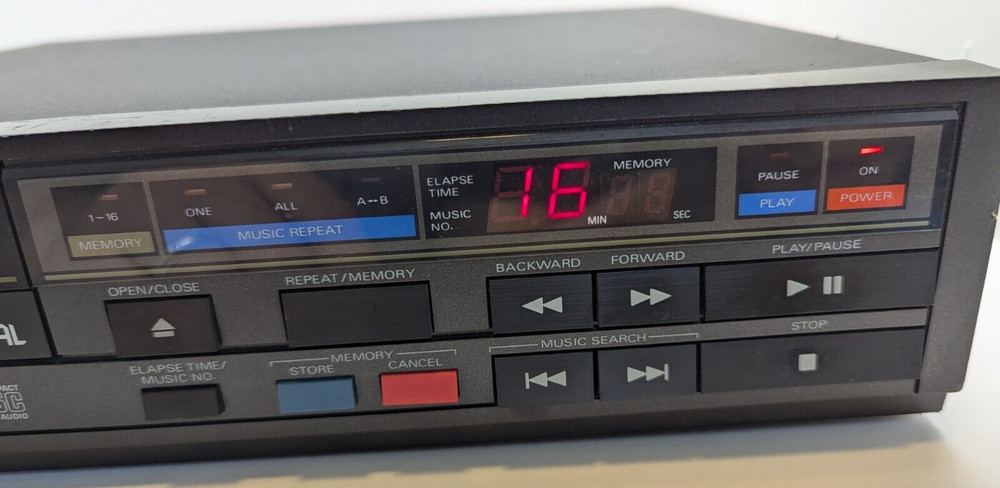 Rare 1986 DynaTech CD-3 Compact Disc Digital Audio CD Player Japan (Working)