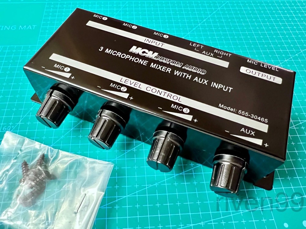 MCM Audio 3ch Passive Microphone Mixer with Aux Input and Mic Level Output